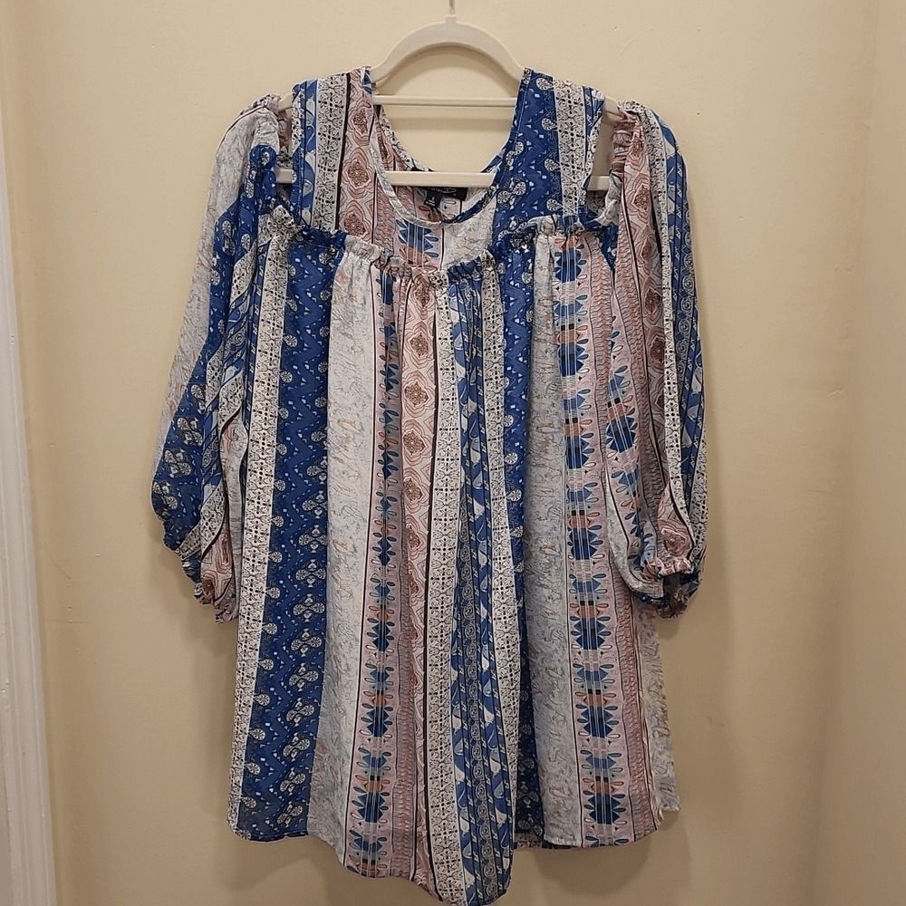 Suzanne Betro Casual Off The Shoulder Sleeves with Tank. Size Small NWT MSRP $77